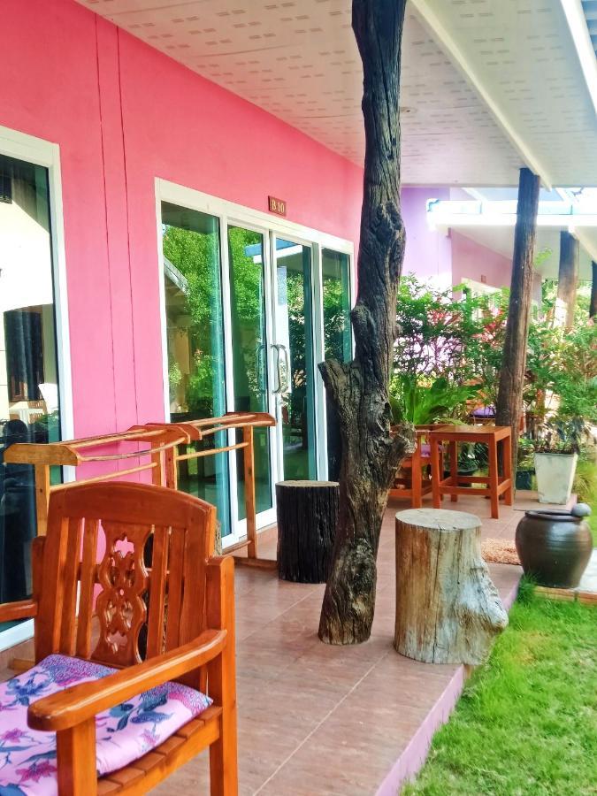 Suwantana Lanta Houses เกาะลันตา ภายนอก รูปภาพ